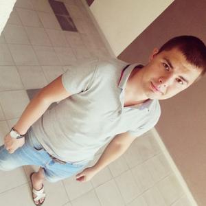 Александр, 29 лет, Саратов