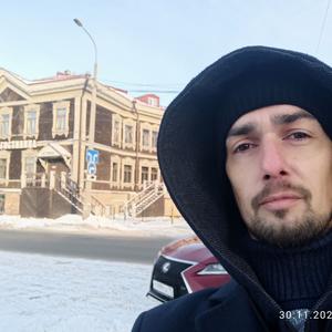 Парни в Томске: Dmitrii, 38 - ищет девушку из Томска