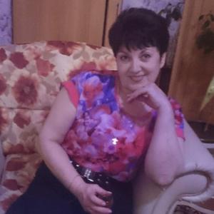 Девушки в Ноябрьске: Вера Любимая, 63 - ищет парня из Ноябрьска