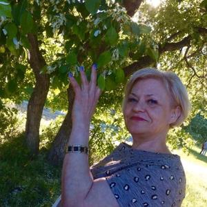 Девушки в Петрозаводске: Ирина, 53 - ищет парня из Петрозаводска