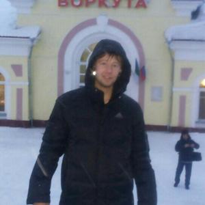 Парни в Сыктывкаре: Дмитрий, 32 - ищет девушку из Сыктывкара