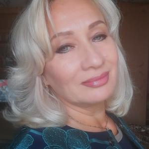 Девушки в Уфе (Башкортостан): Ирина, 55 - ищет парня из Уфы (Башкортостан)