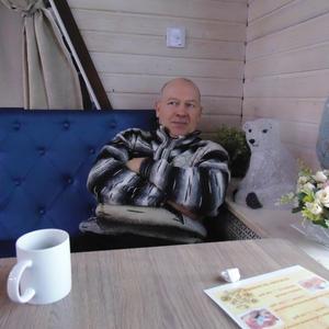 Парни в Сыктывкаре: Сергей Гагарин, 61 - ищет девушку из Сыктывкара
