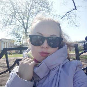 Девушки в Санкт-Петербурге: Анна, 22 - ищет парня из Санкт-Петербурга
