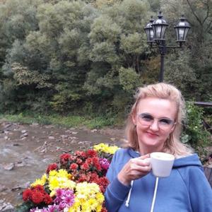 Девушки в Киеве (Украина): Irina, 49 - ищет парня из Киева (Украина)