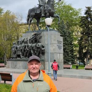 Парни в Челябинске: Андрей, 51 - ищет девушку из Челябинска