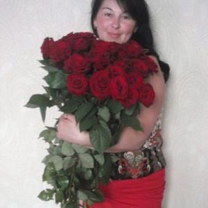 Девушки в Казани (Татарстан): Розали Зарипова, 42 - ищет парня из Казани (Татарстан)