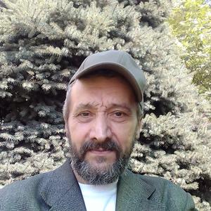 Георгий, 64 года, Покров