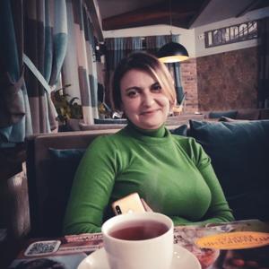 Надя, 32 года, Украина