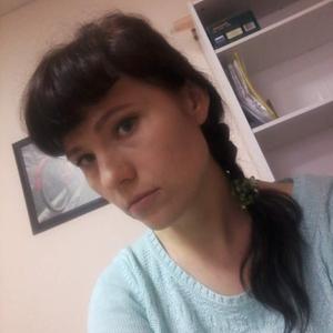 Девушки в Твери: Екатерина Иванова, 41 - ищет парня из Твери