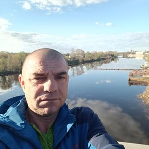 Парни в Твери: Сергей, 46 - ищет девушку из Твери