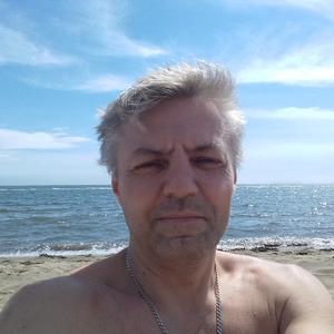Andrei, 47 лет, Находка