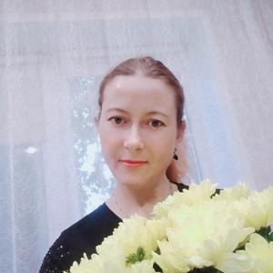Девушки в Ульяновске: Екатерина, 40 - ищет парня из Ульяновска