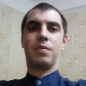 Парни в Черкесске: Азамат, 37 - ищет девушку из Черкесска
