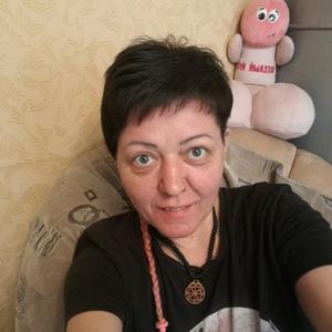 Девушки в Саратове: Галина, 46 - ищет парня из Саратова
