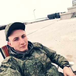 Парни в Волгограде: Георгий, 24 - ищет девушку из Волгограда