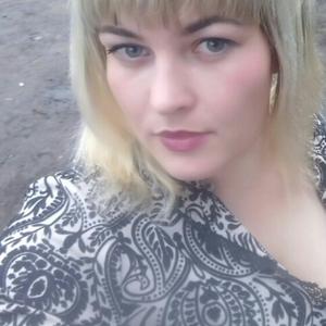 Девушки в Татарстане: Елена, 35 - ищет парня из Татарстана