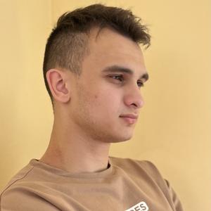 Парни в Волгограде: Андрей, 23 - ищет девушку из Волгограда