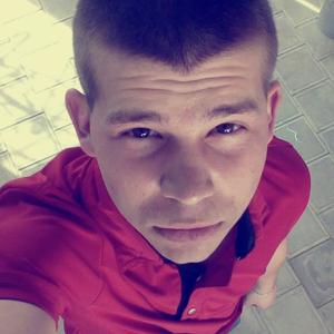 Парни в Новошахтинске: Вадим, 29 - ищет девушку из Новошахтинска