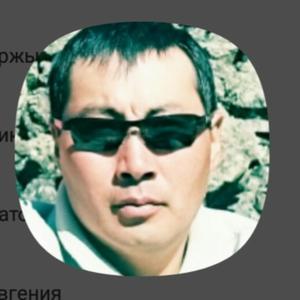 Парни в Магадане: Роман Иванов, 45 - ищет девушку из Магадана