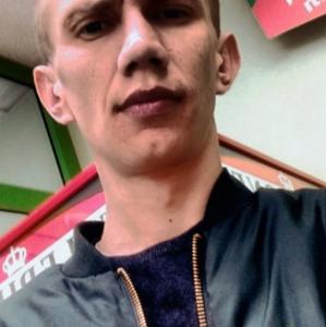 Парни в Алексине: Максим, 27 - ищет девушку из Алексина