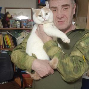 Парни в Ижевске: Александр, 56 - ищет девушку из Ижевска