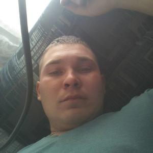 Олег, 34 года, Луга