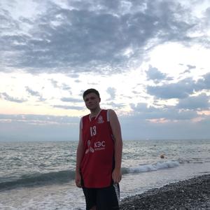 Парни в Югорске: Сергей, 18 - ищет девушку из Югорска