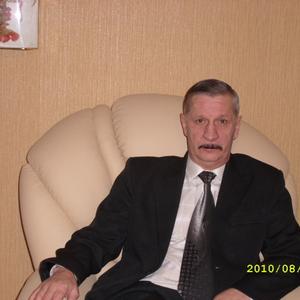 Михаил, 72 года, Киров