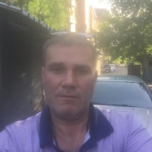 Парни в Владикавказе: Георгий, 52 - ищет девушку из Владикавказа
