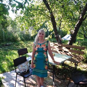 Девушки в Егорьевске: Ирина, 63 - ищет парня из Егорьевска