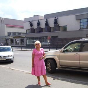 Девушки в Великий Новгороде: Елена Зернова, 69 - ищет парня из Великий Новгорода