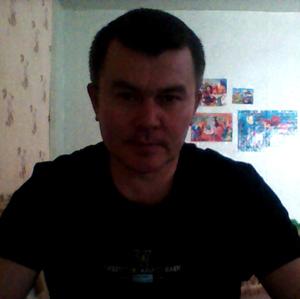 Парни в Ижевске: Михаил, 49 - ищет девушку из Ижевска
