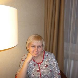 Девушки в Йошкар-Оле: Людмила, 45 - ищет парня из Йошкар-Олы