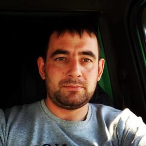 Виталий, 37 лет, Братск