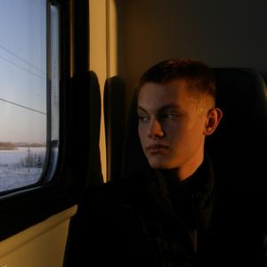 Лев, 18 лет, Барнаул