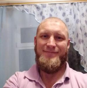 Парни в Арске: Антон, 41 - ищет девушку из Арска