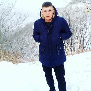 Парни в Кавалерово: Максим, 28 - ищет девушку из Кавалерово