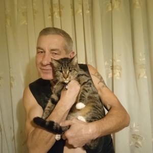 Парни в Волгограде: Андрей, 59 - ищет девушку из Волгограда