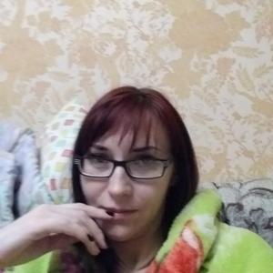 Девушки в Новочебоксарске: Александра Волкова, 34 - ищет парня из Новочебоксарска