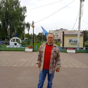 Влад, 67 лет, Москва