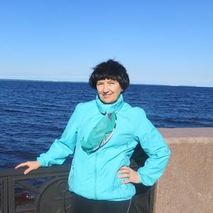 Девушки в Петрозаводске: Евгения, 71 - ищет парня из Петрозаводска