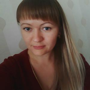 Девушки в Солигорске: Татьяна, 34 - ищет парня из Солигорска