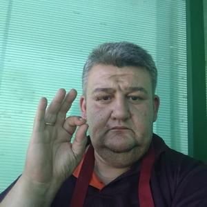 Парни в Волгограде: Олег, 48 - ищет девушку из Волгограда