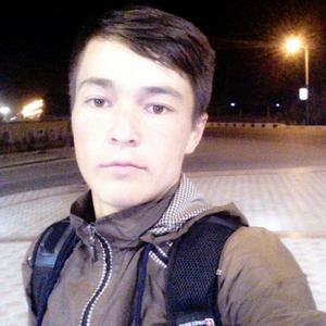 Парни в Казани (Татарстан): Мухаммад, 24 - ищет девушку из Казани (Татарстан)