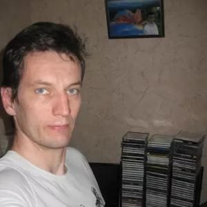 Парни в Бийске: Михаил, 43 - ищет девушку из Бийска