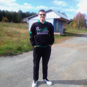 Парни в Екатеринбурге: Кирилл, 19 - ищет девушку из Екатеринбурга
