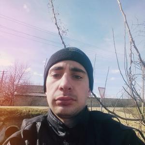 Парни в Крымске: Олег, 31 - ищет девушку из Крымска