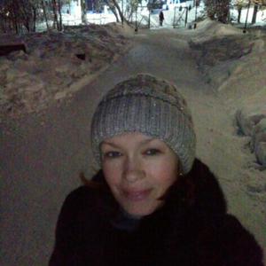 Девушки в Калининграде: Елена, 46 - ищет парня из Калининграда