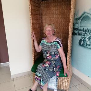 Галина, 67 лет, Санкт-Петербург